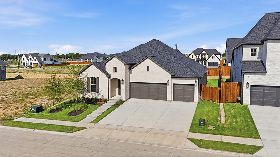 Pittsburg at 215 Driscoll Street, Allen, Texas: photo 3
