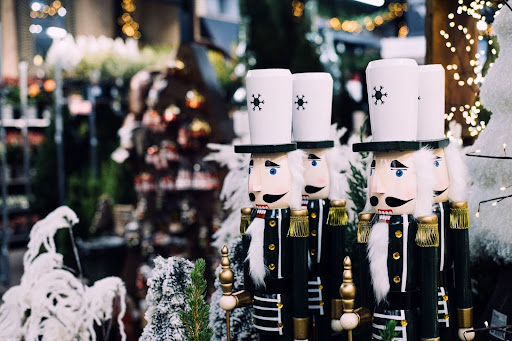 Holiday Decor Storage Tips: Organize & Protect Your Seasonal Treasures