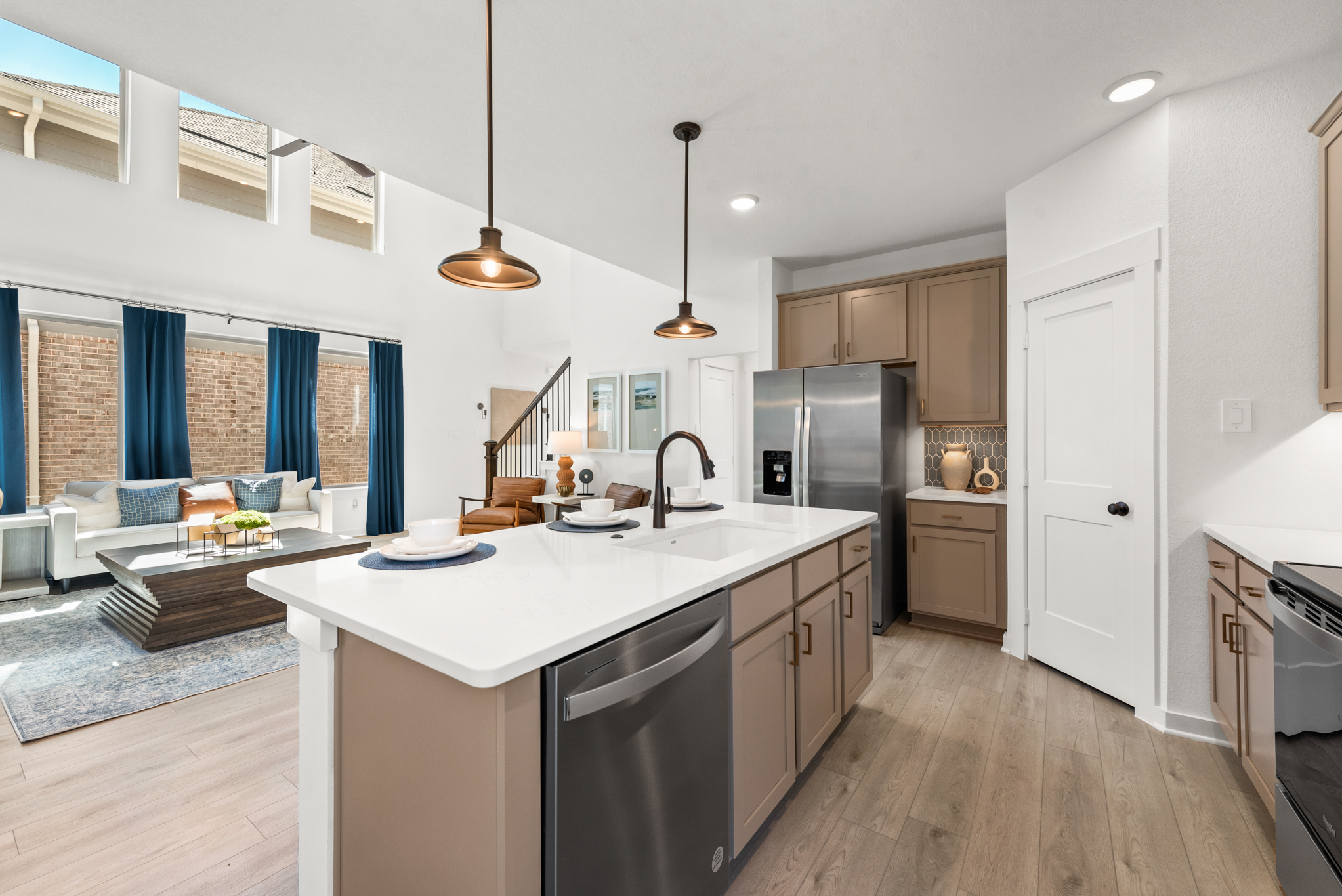 Keeneland Model Photos - Rayburn III