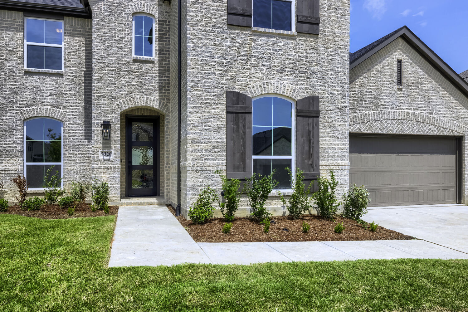 Plan 1689 at 3320 Maidenhair Lane, Celina, Texas: photo 3