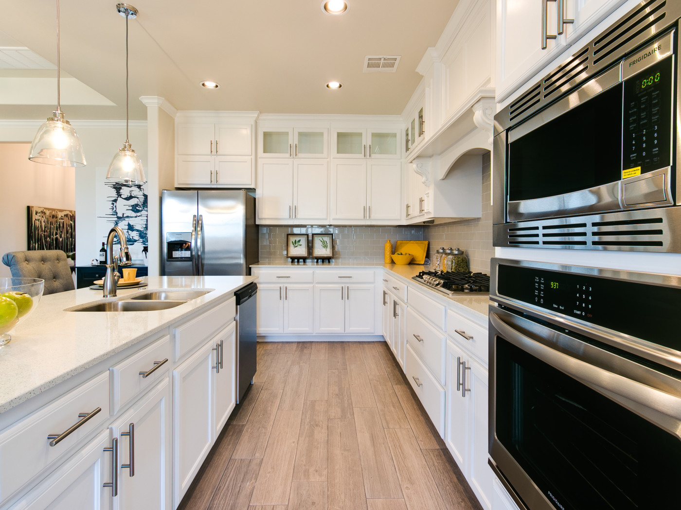 Chateaus at Rose Lake winning home kitchen