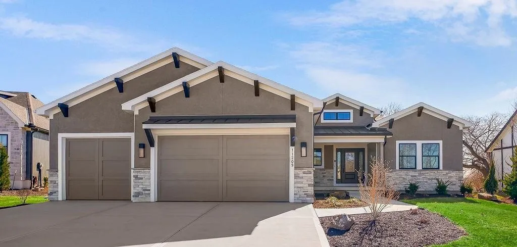 11209 W 173rd St — New Mark Homes