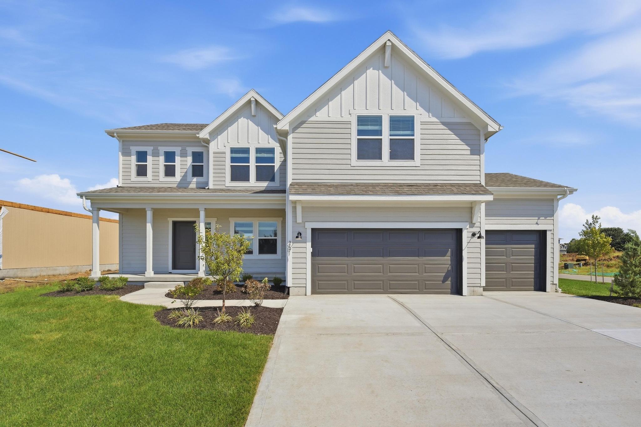 351 SW Chavis Dr — Summit Homes