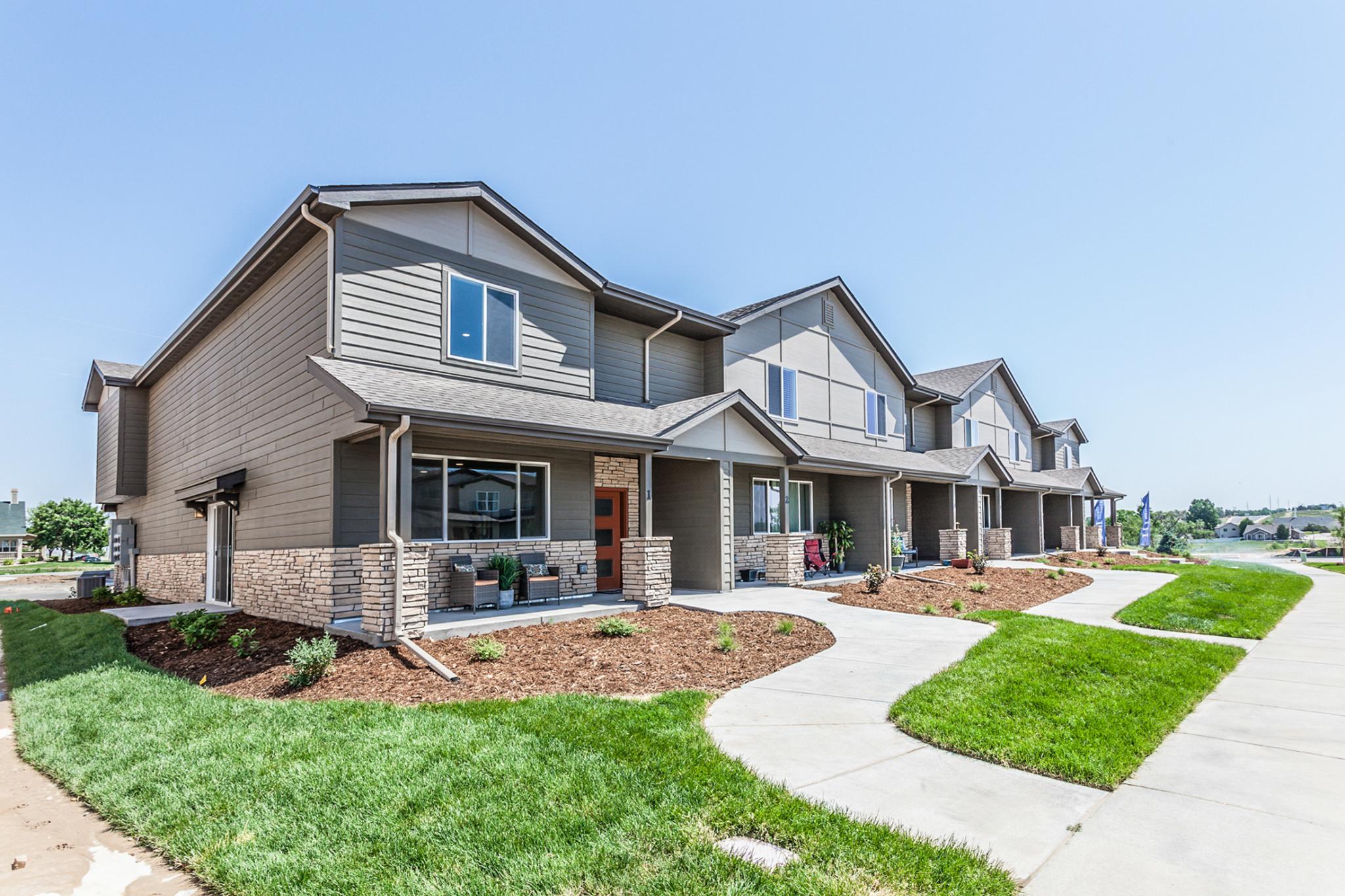 The Durango Plan at Hartford Homes at Northridge Trails Townhomes in