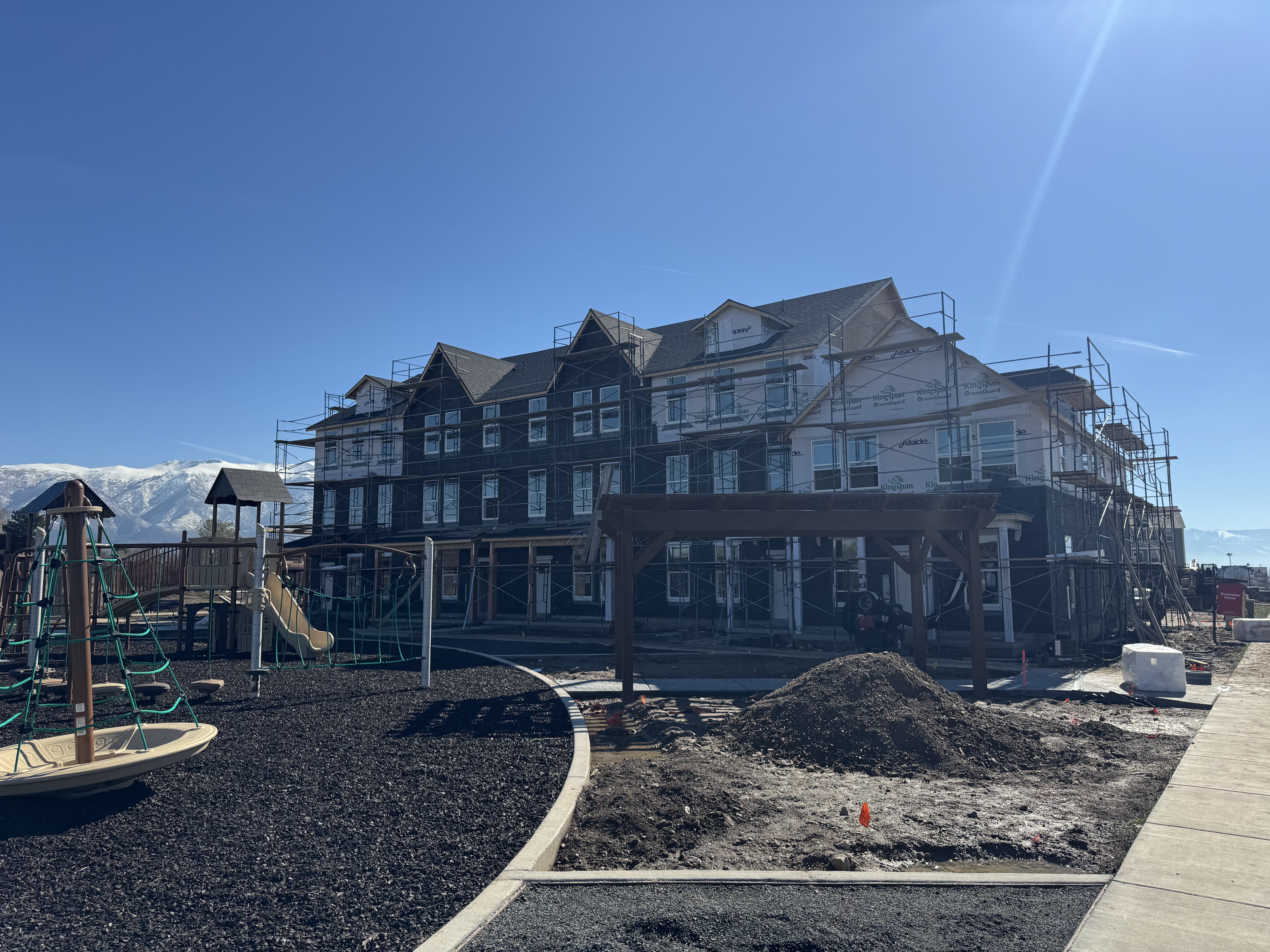 Destination Homes home at 1876 W 1575 N