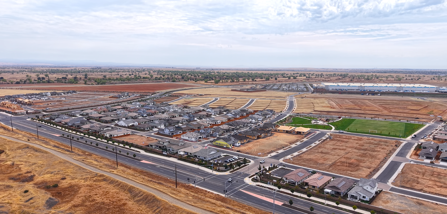 Aerial image of Rio Del Oro in Rancho Cordova, an Elliott Homes' community.