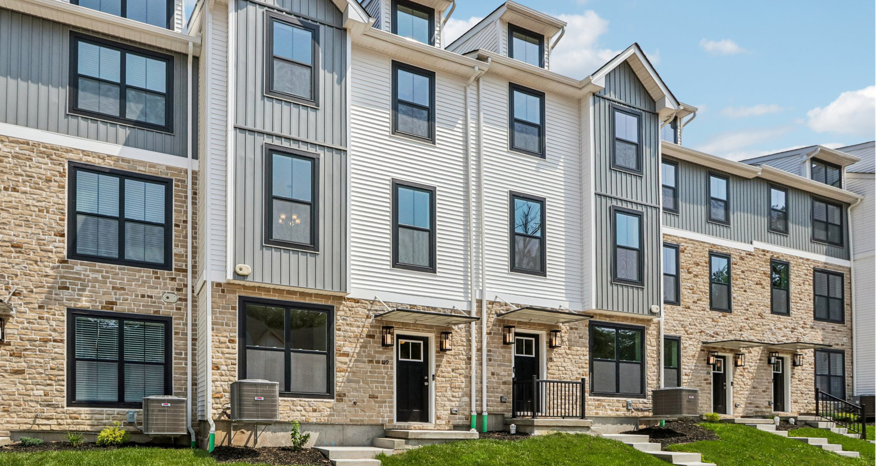 The Fields at Jacobs Way located in Harleysville, PA is a conveniently located community within easy commuting distance to Philadelphia.