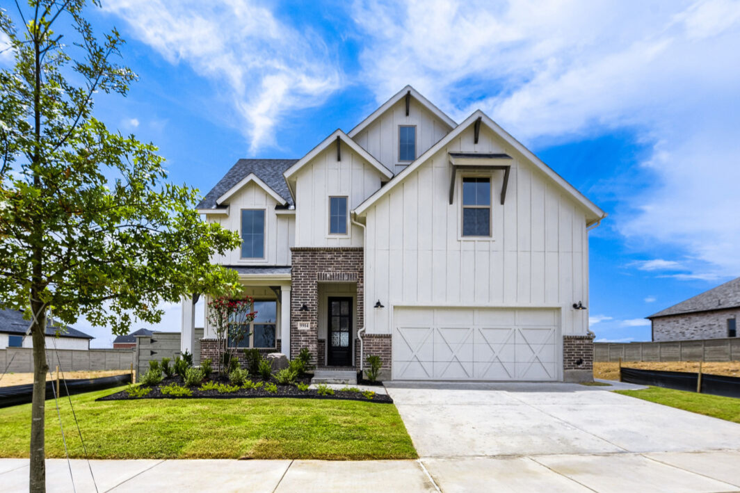 Plan 1565 at 9904 Oak Glade Drive, Denton, Texas: photo 1