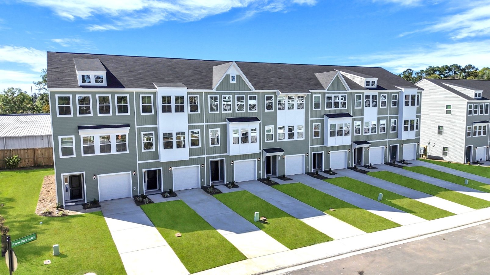 A row of townhomes in the Parkview community by Mungo Homes.
