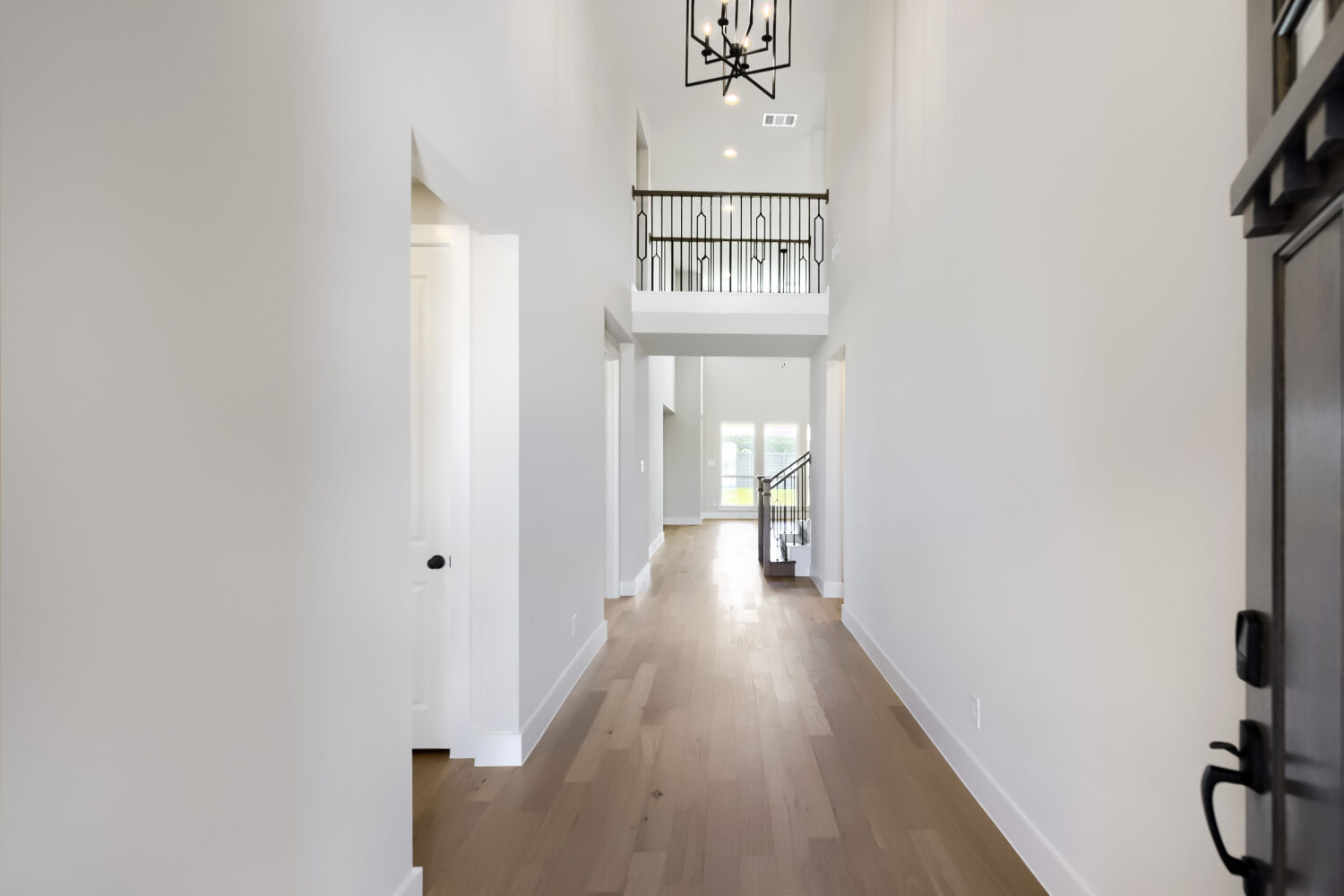 Plan 1563 at 9809 Morning Cloak Drive, Denton, Texas: photo 2