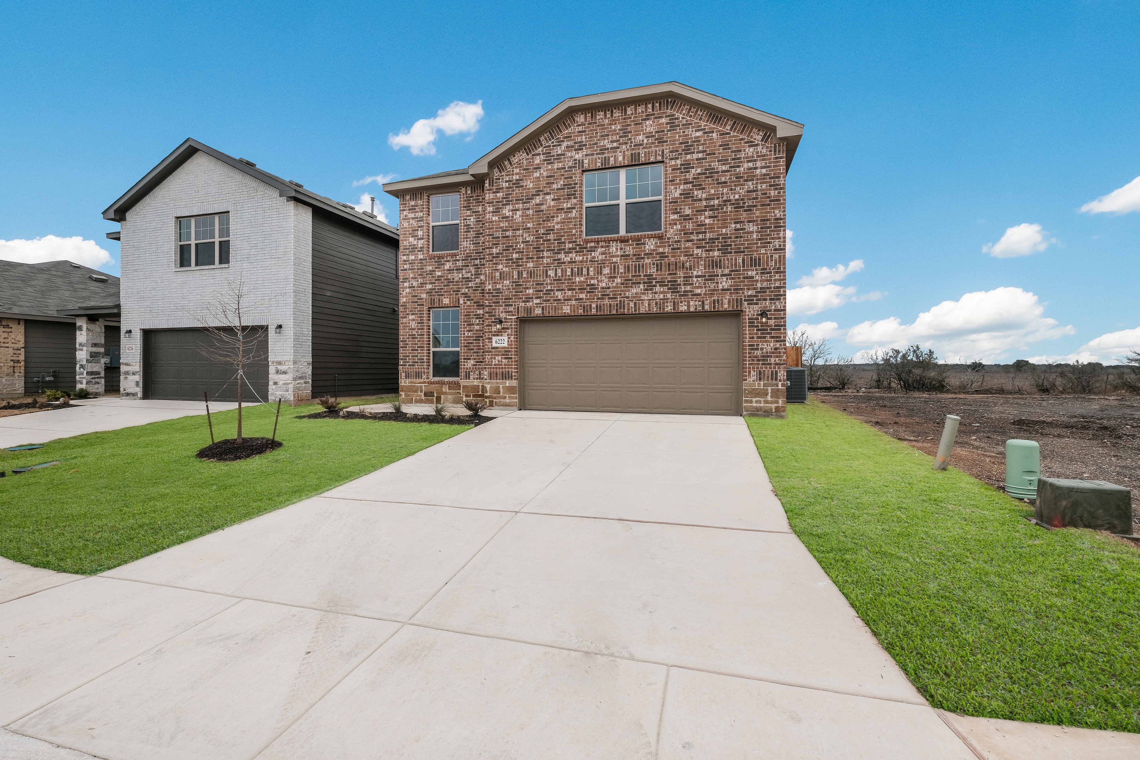 Livingston Plan with J elevation