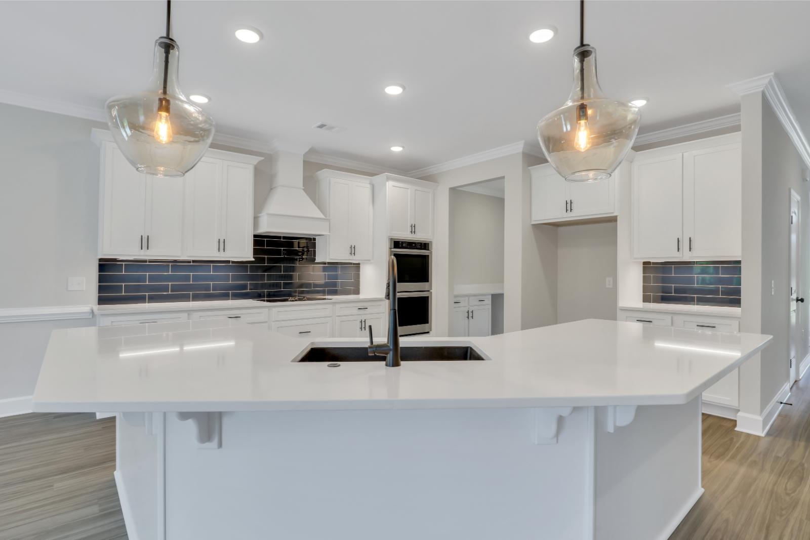 Melbourne kitchen with upgraded cabinets and dual sinks