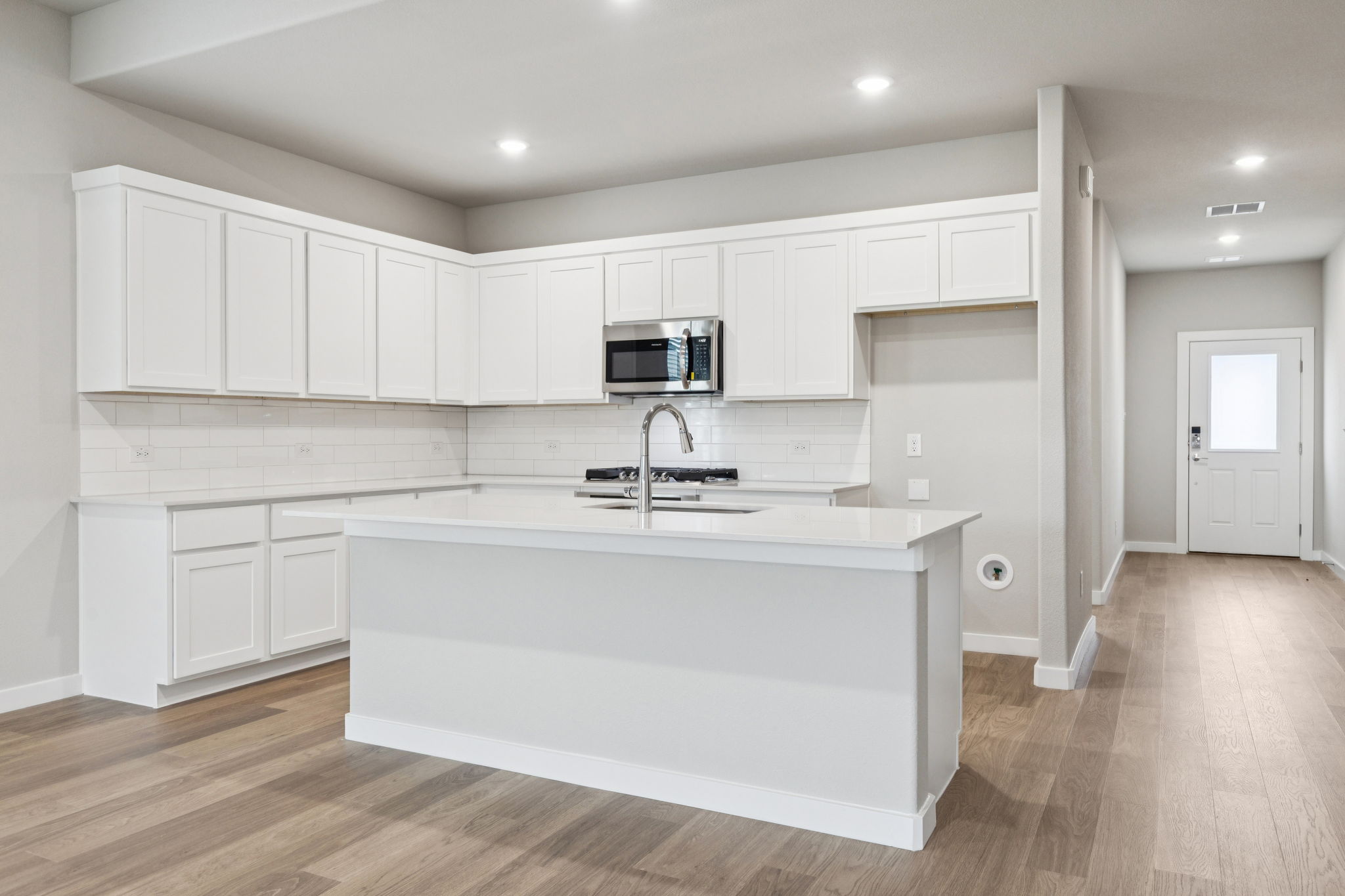 Stanley II | Ventana at 10616 Blakely Creek Road, Fort Worth, Texas: photo 3