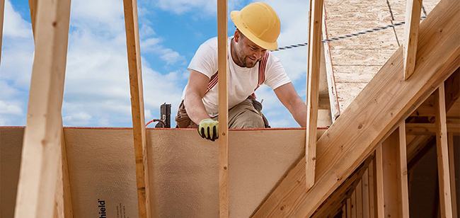 Radiant Barrier vs Spray Foam Insulation (Pros & Cons)