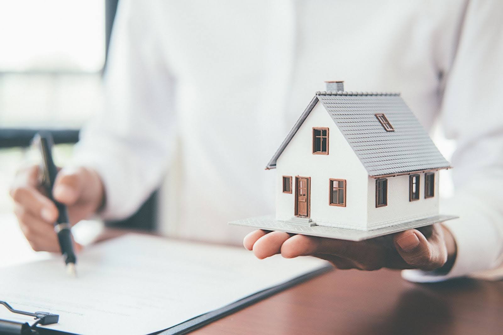 What Every Homeowner Should Know About Insurance and Warranties