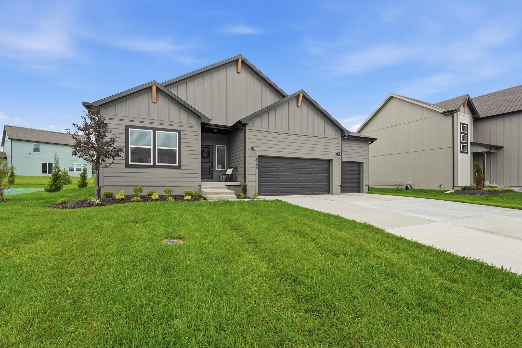 18204 W 166th Terr — Summit Homes