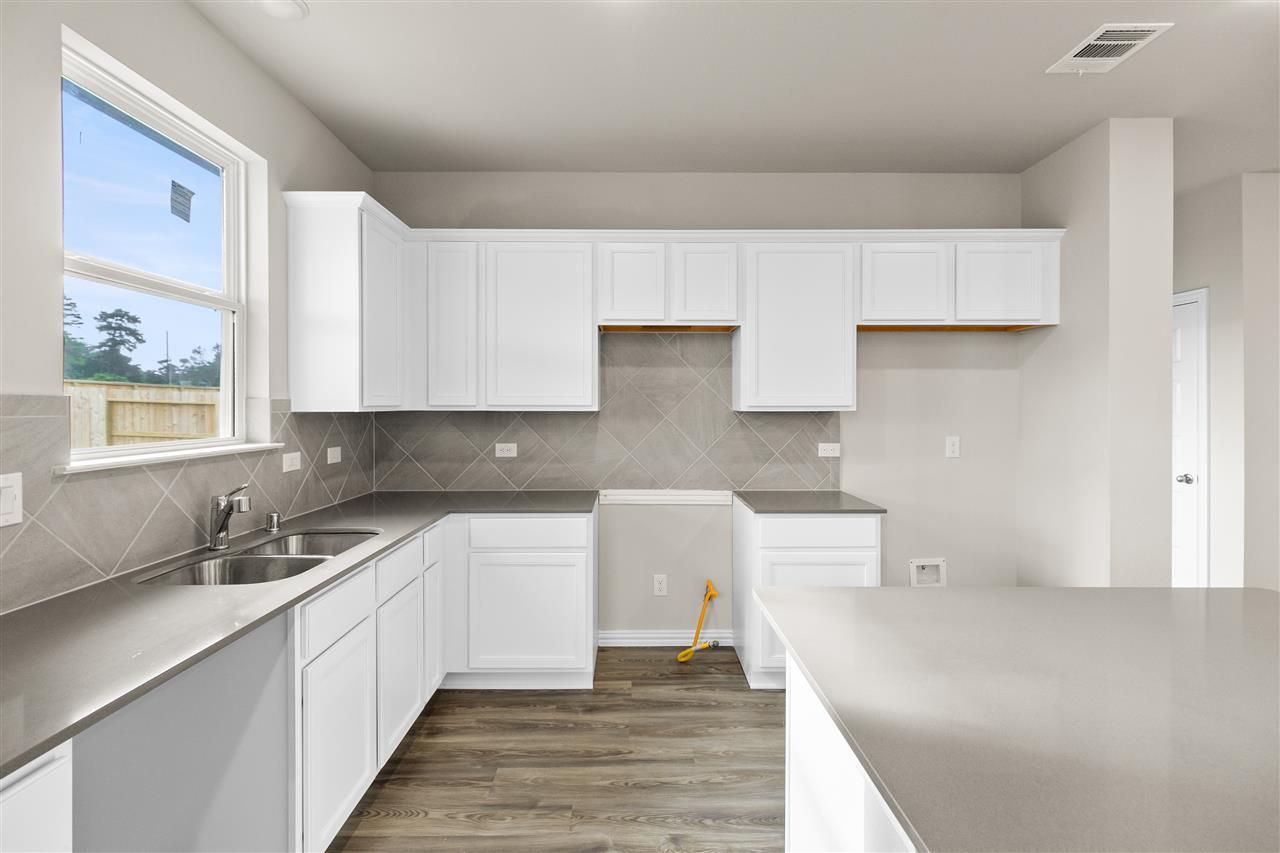 Birch II Floor Plan Representative Photos