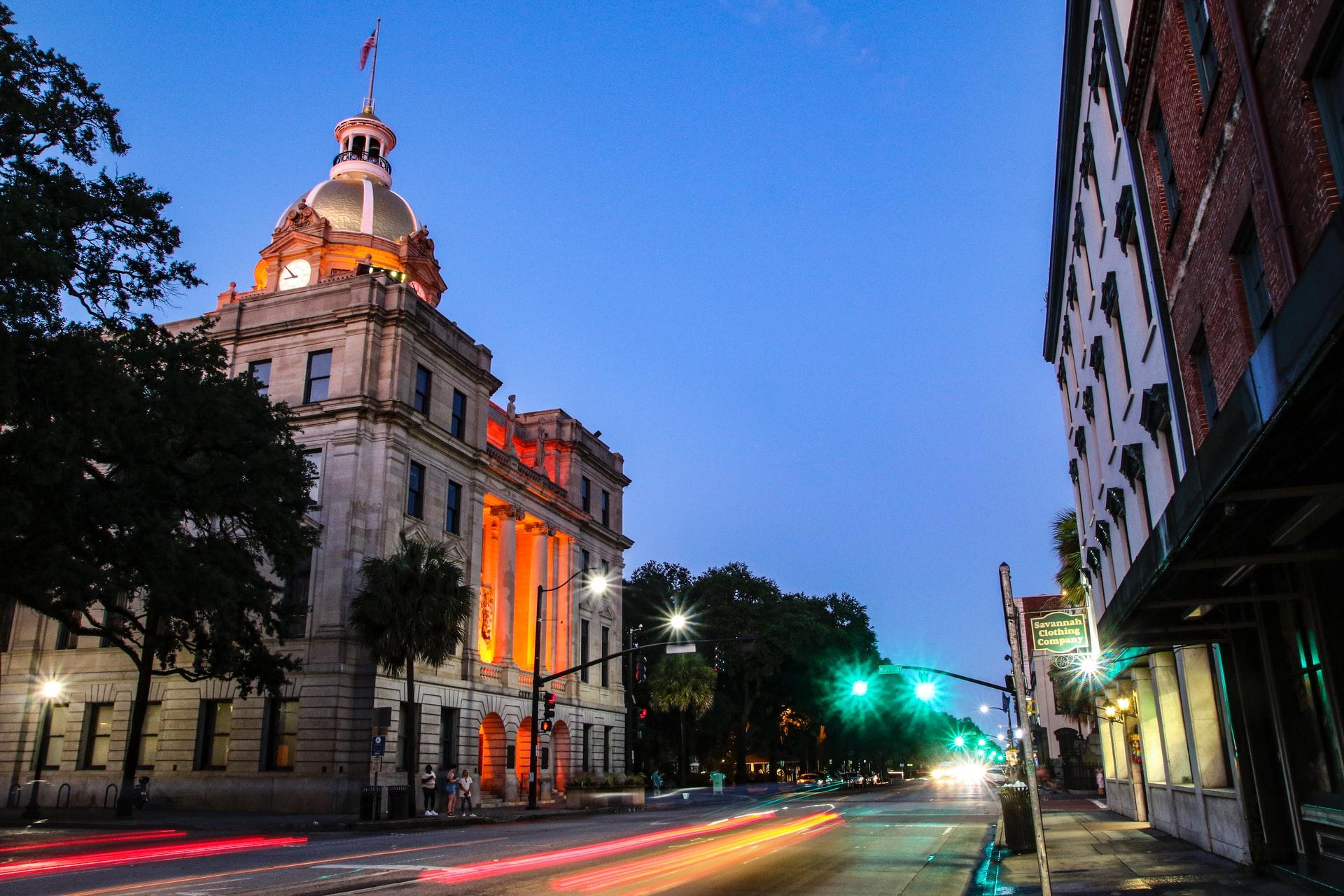 Why Spring Is the Perfect Time To Move to Savannah