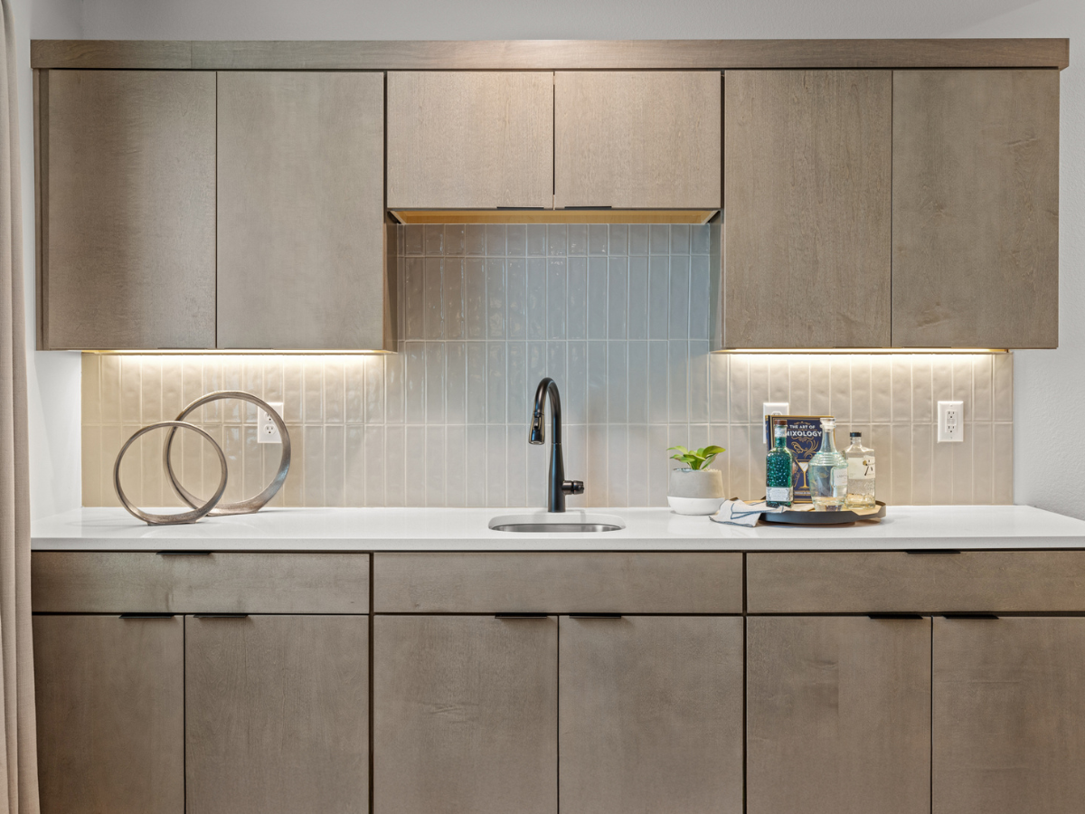 Elegant wet bar