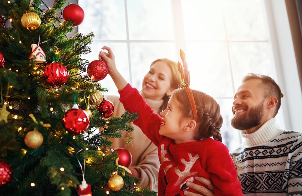 Creating Holiday Magic: How to Get Your Kids Involved in Festive Decorating