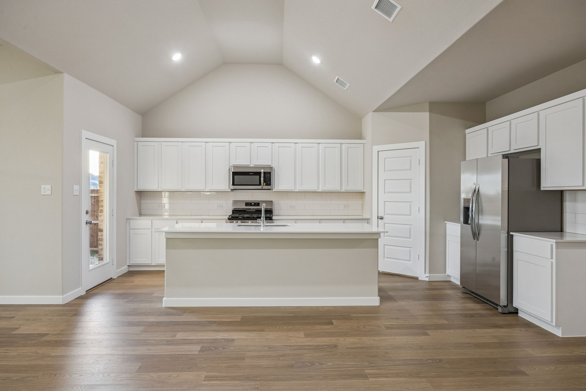 Wimbledon | Dove Hollow at 504 Arcane Drive, Waxahachie, Texas: photo 3