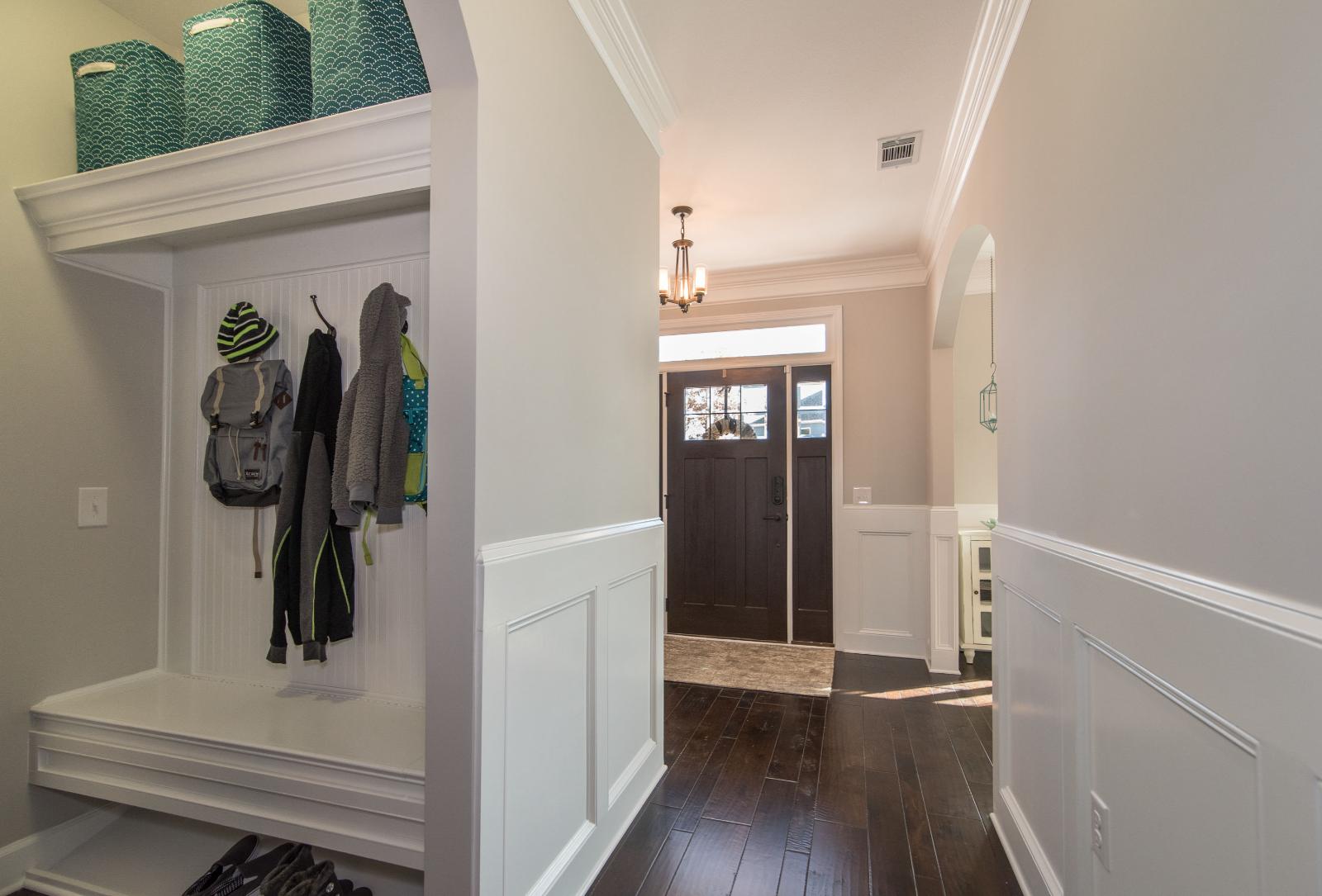Mudroom Designs That “Wow”!