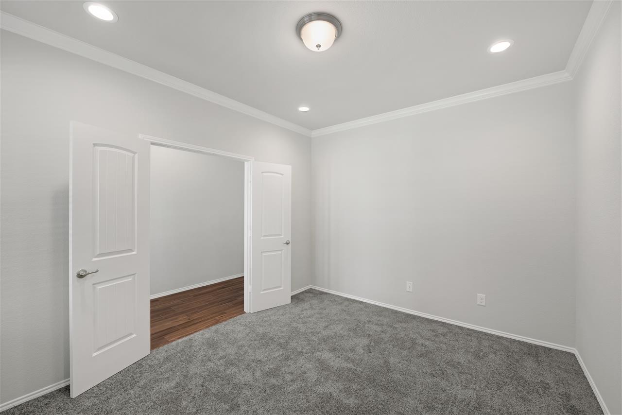 Lafayette Floor Plan