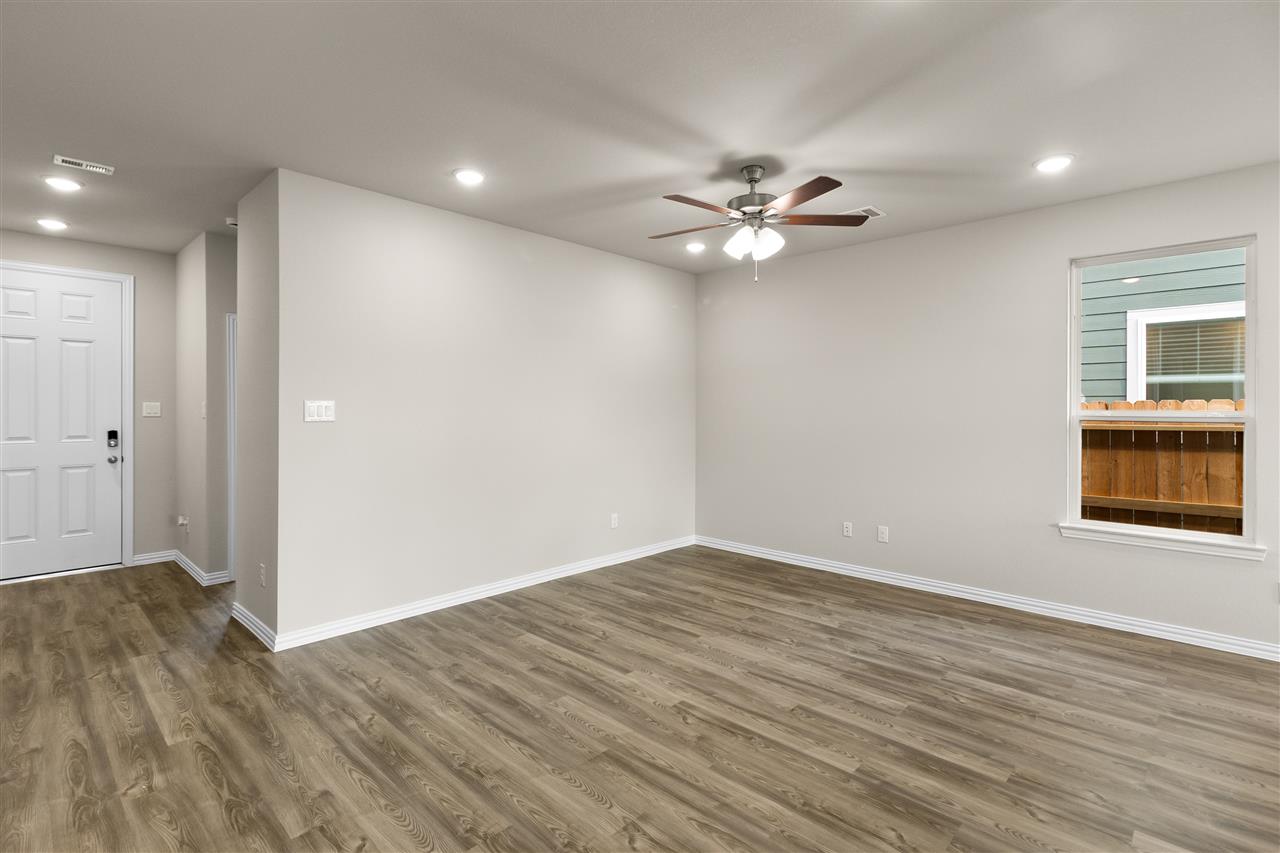 Birch II Floor Plan Representative Photos