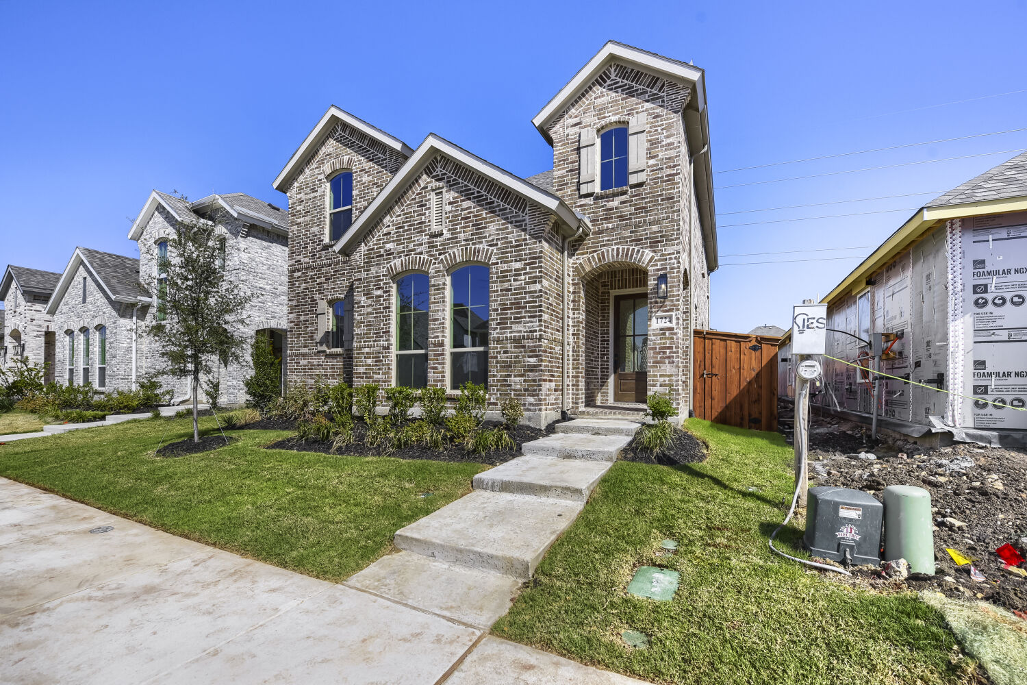 Plan 1459 at 1724 Truro Lane, Fort Worth, Texas: photo 2