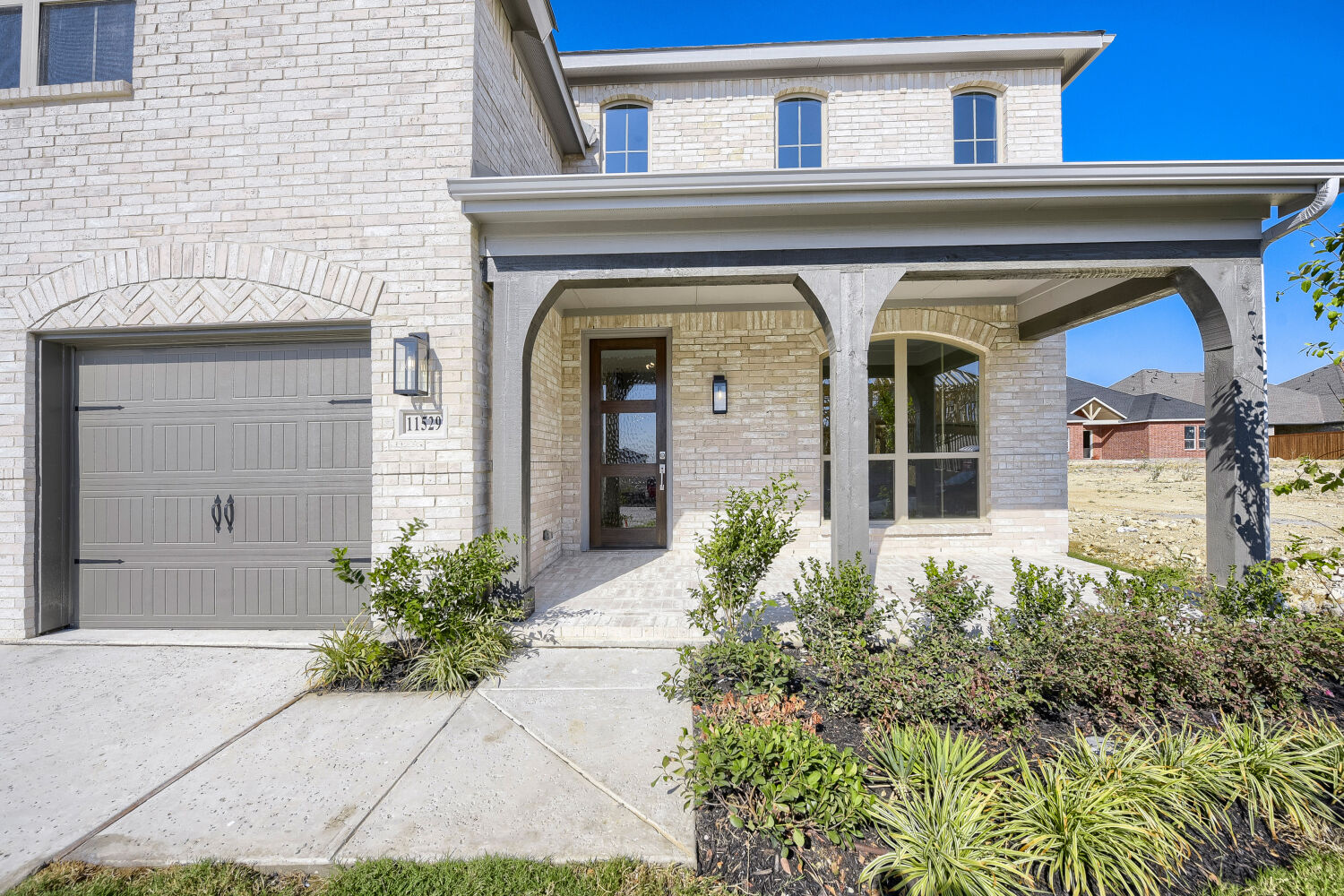 Plan 1542 at 11529 Vesper Row, Fort Worth, Texas: photo 3
