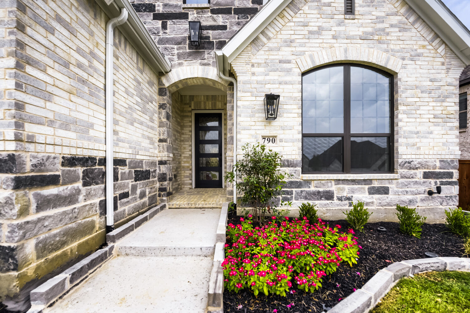 Plan 855 at 790 White Sage Road, Haslet, Texas: photo 3