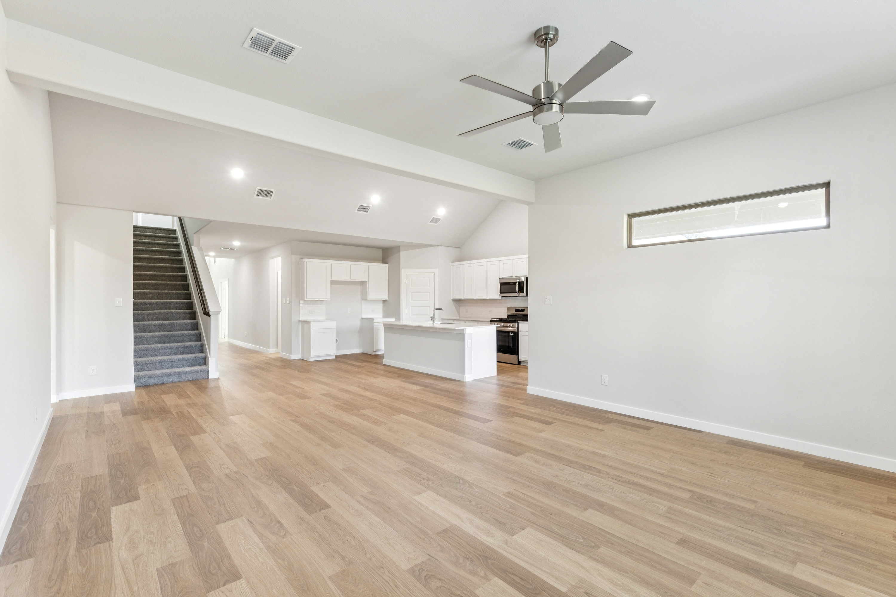 Wimbledon | Lakehaven at 3909 Somerville Drive, Farmersville, Texas: photo 3