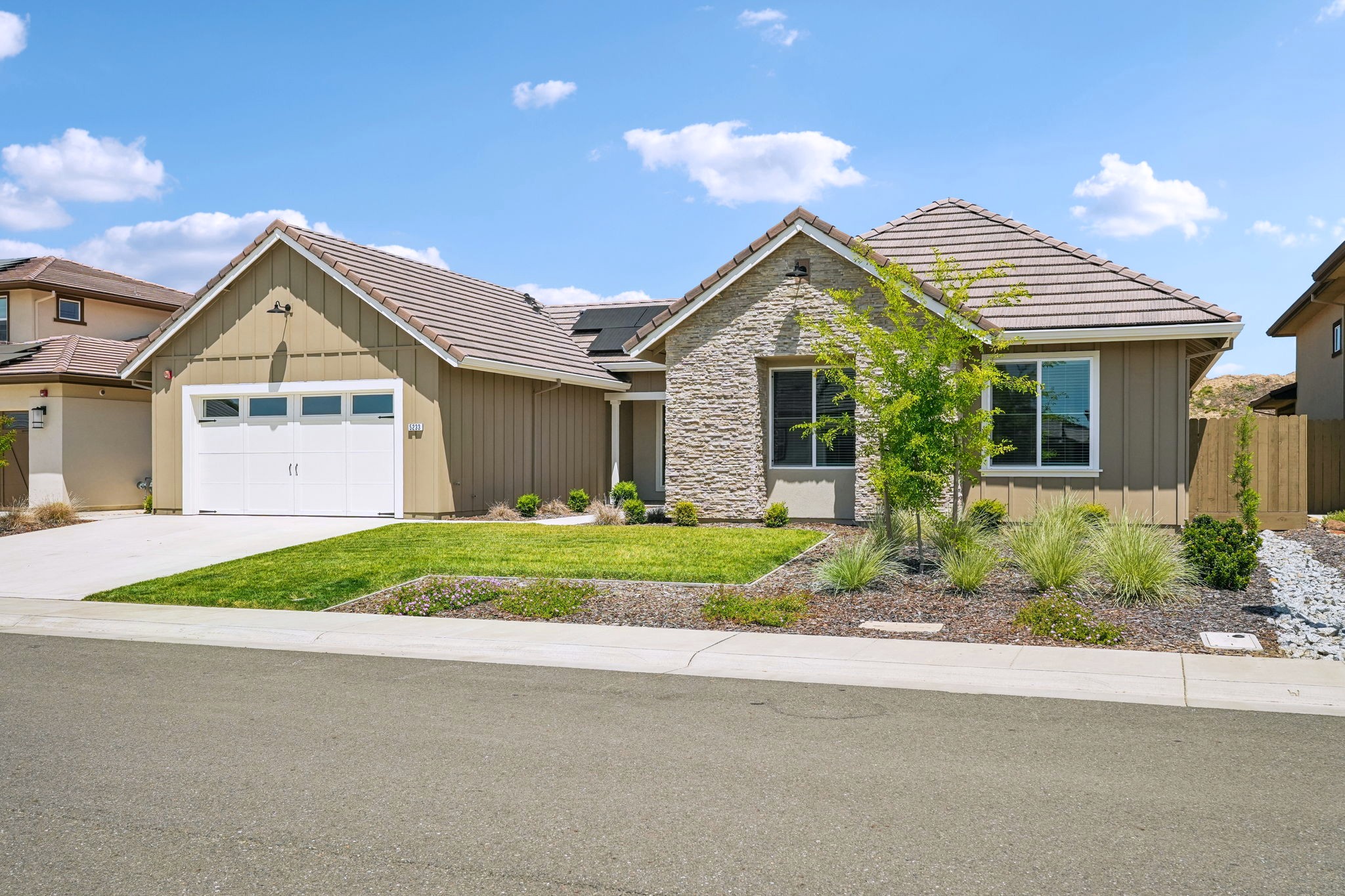 5233 Turnberry Drive