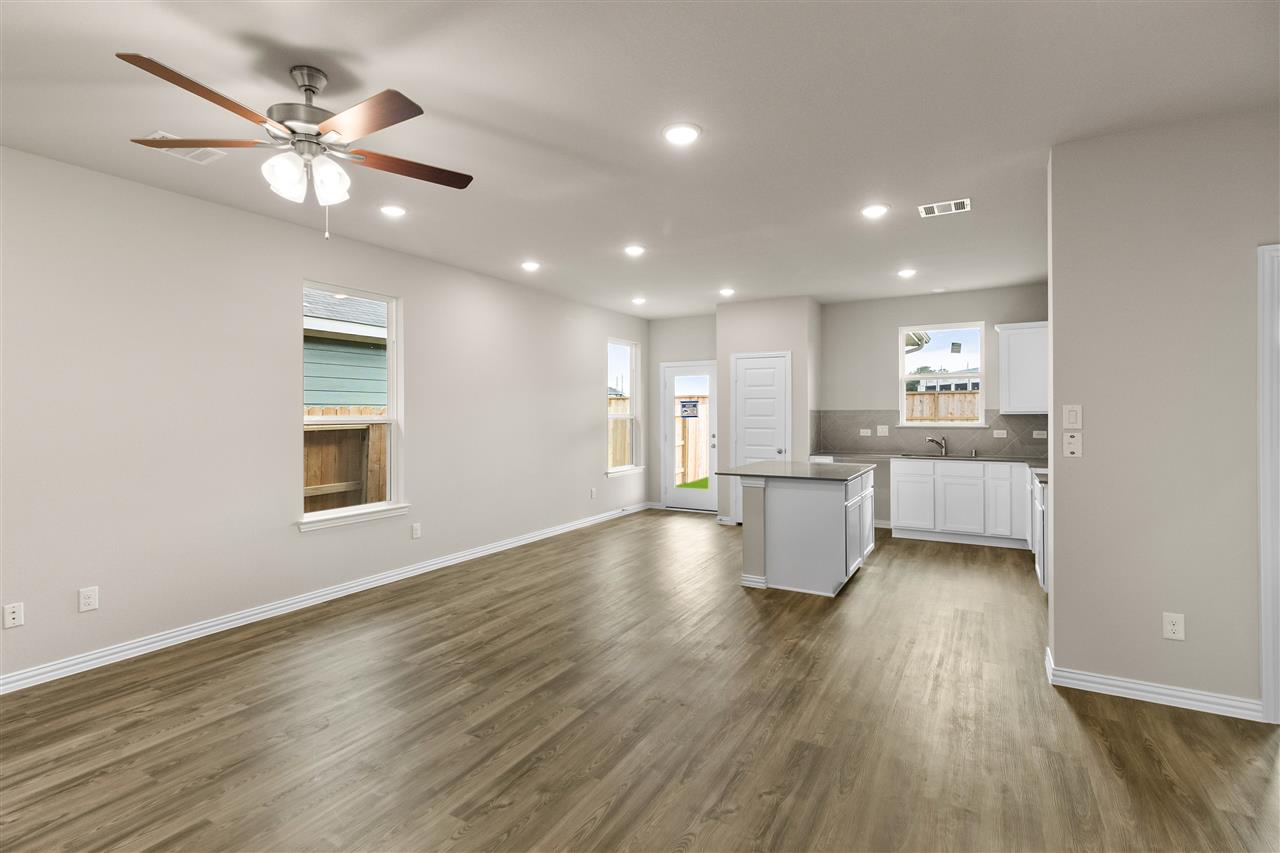 Birch II Floor Plan Representative Photos