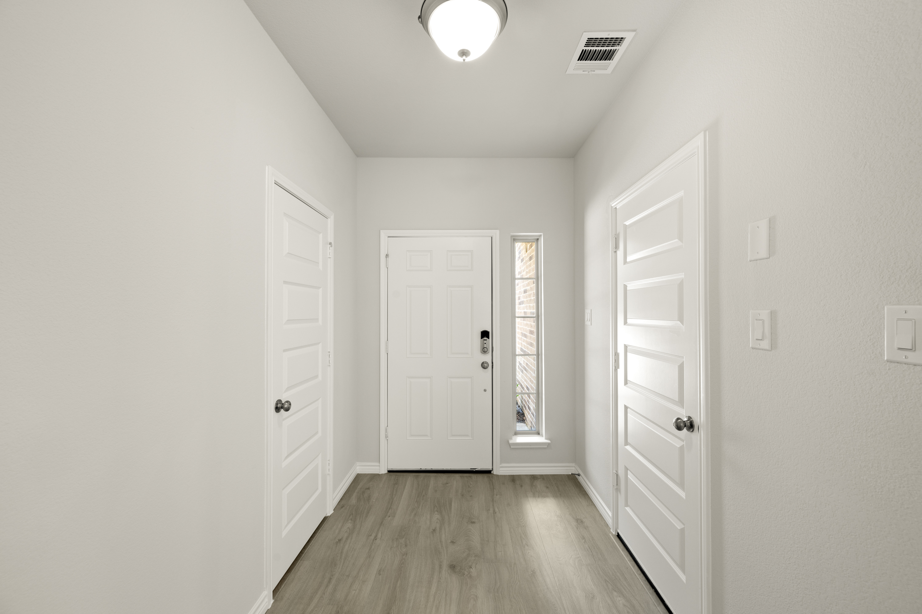 Duplex 4 at 3121-3123 Long Rope Lane, Denton, Texas: photo 3