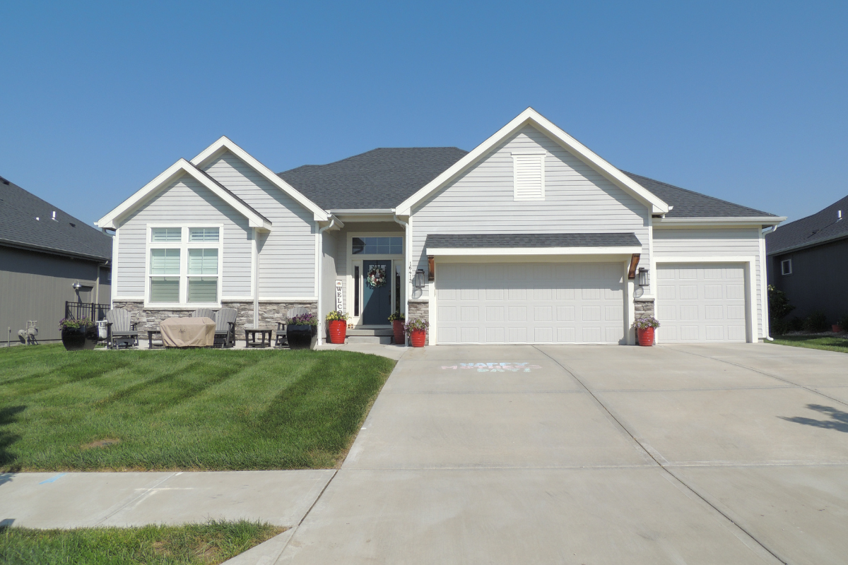 Exterior image of Symphony Farms Home