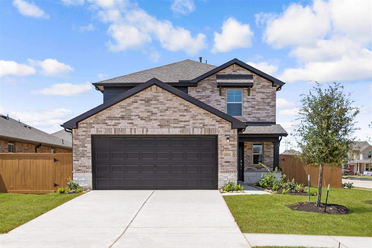 Ellis with Elevation G