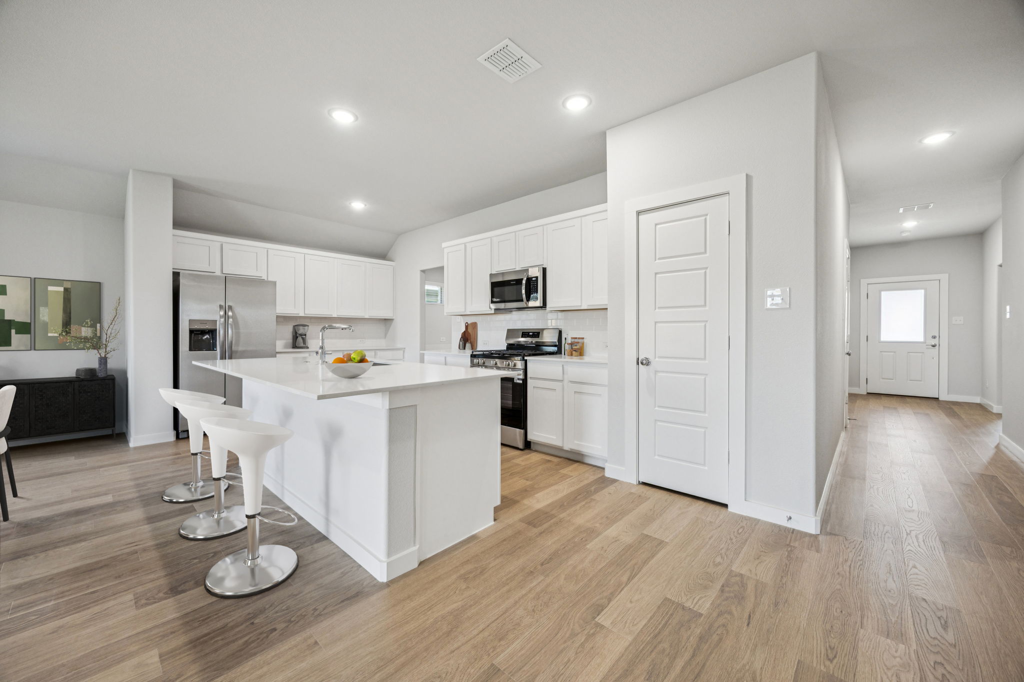 1186 Nora Lane