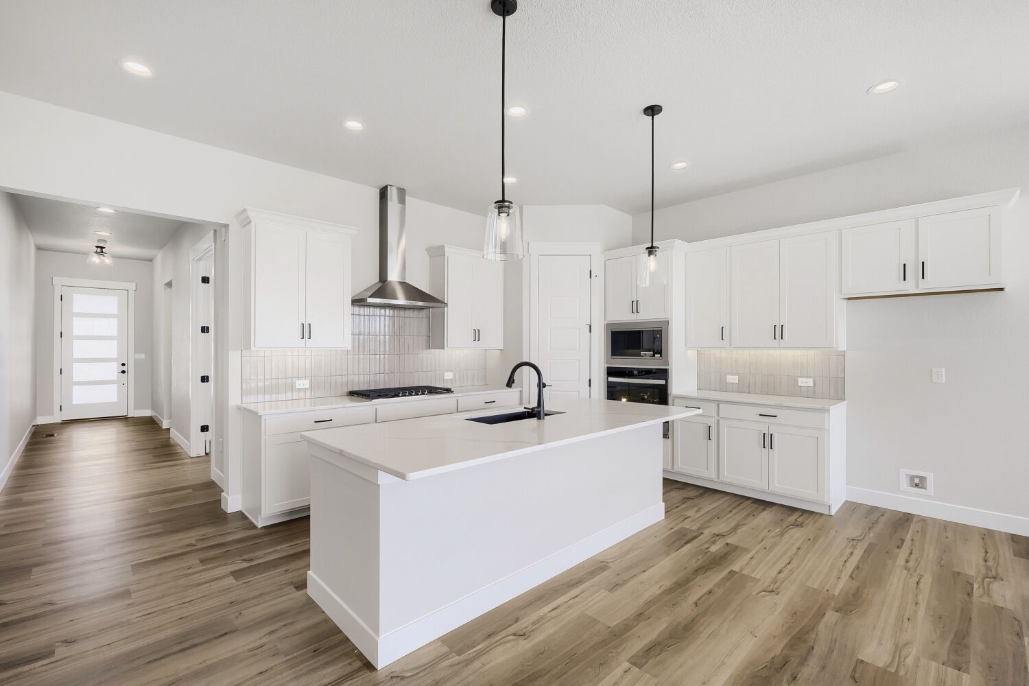 8688 Long Beach - Kitchen. 4br New Home in Colorado Springs, CO