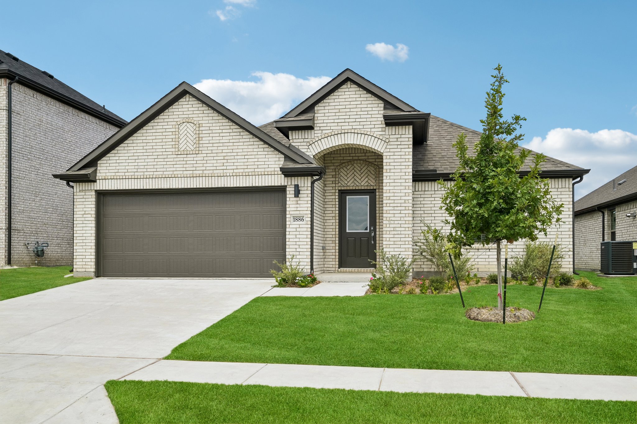 Hayden at 1886 Balfour Bend, Forney, Texas: photo 2