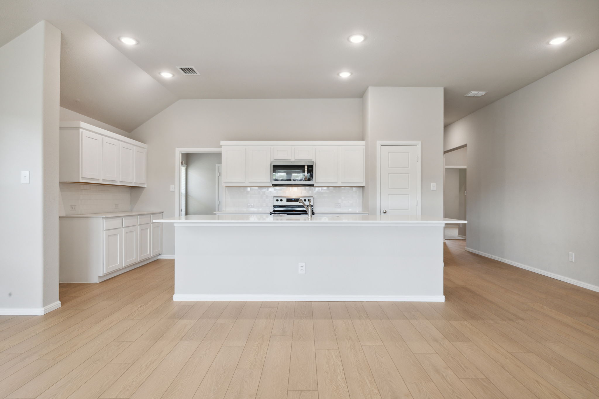 1324 Capecastle Lane