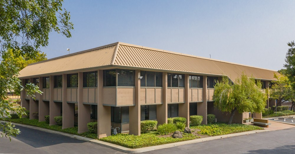 For Lease 2975 Scott Boulevard