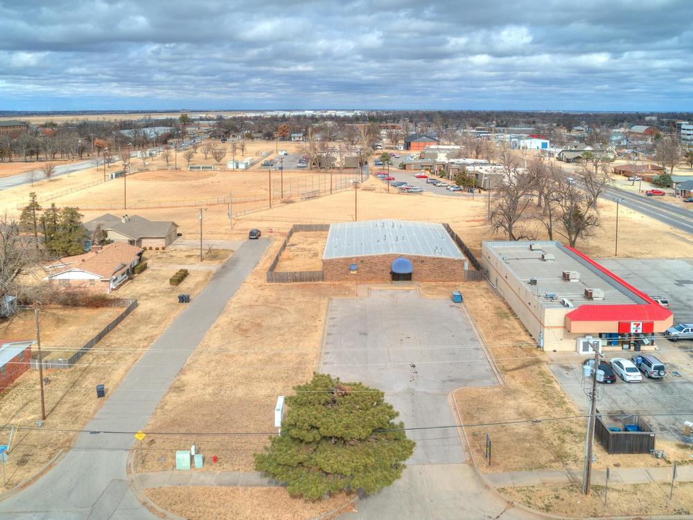 $11/sqft annual lease for Retail Build to Suit in Bethany OK 4