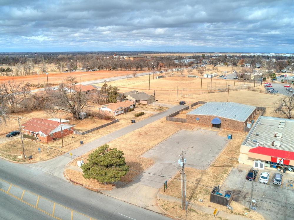 $11/sqft annual lease for Retail Build to Suit in Bethany OK 5