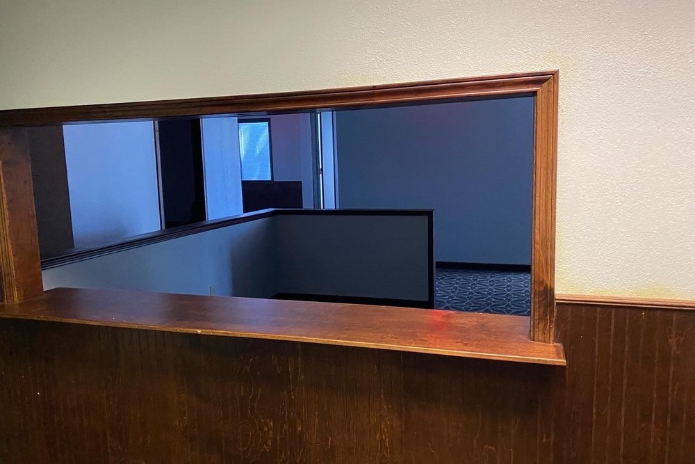 Suites available from 1,000 SF to 9,000 SF.  Generous TI allowances and base rent starting at just 11/SF  5