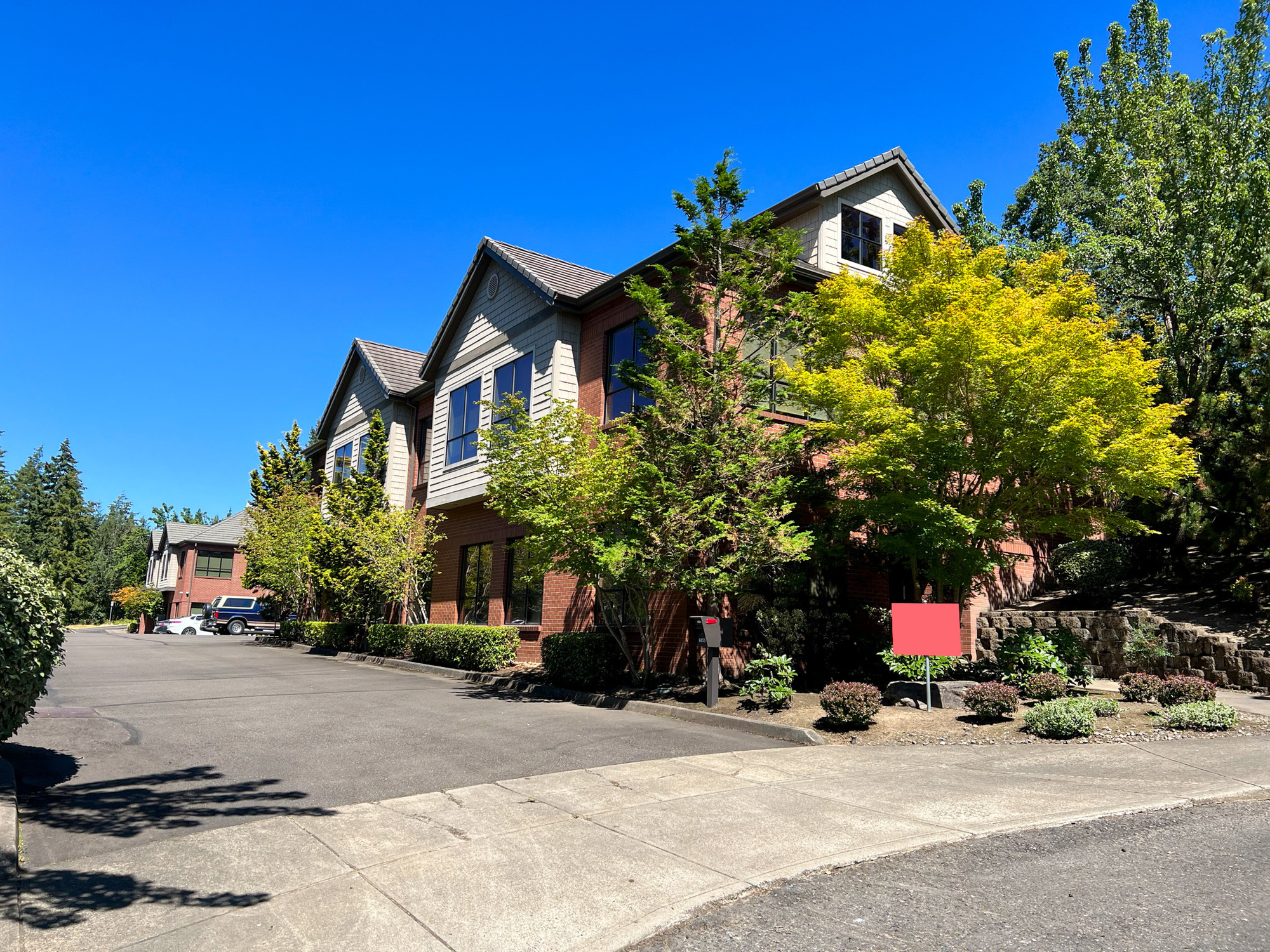 6855 SW Baylor Street