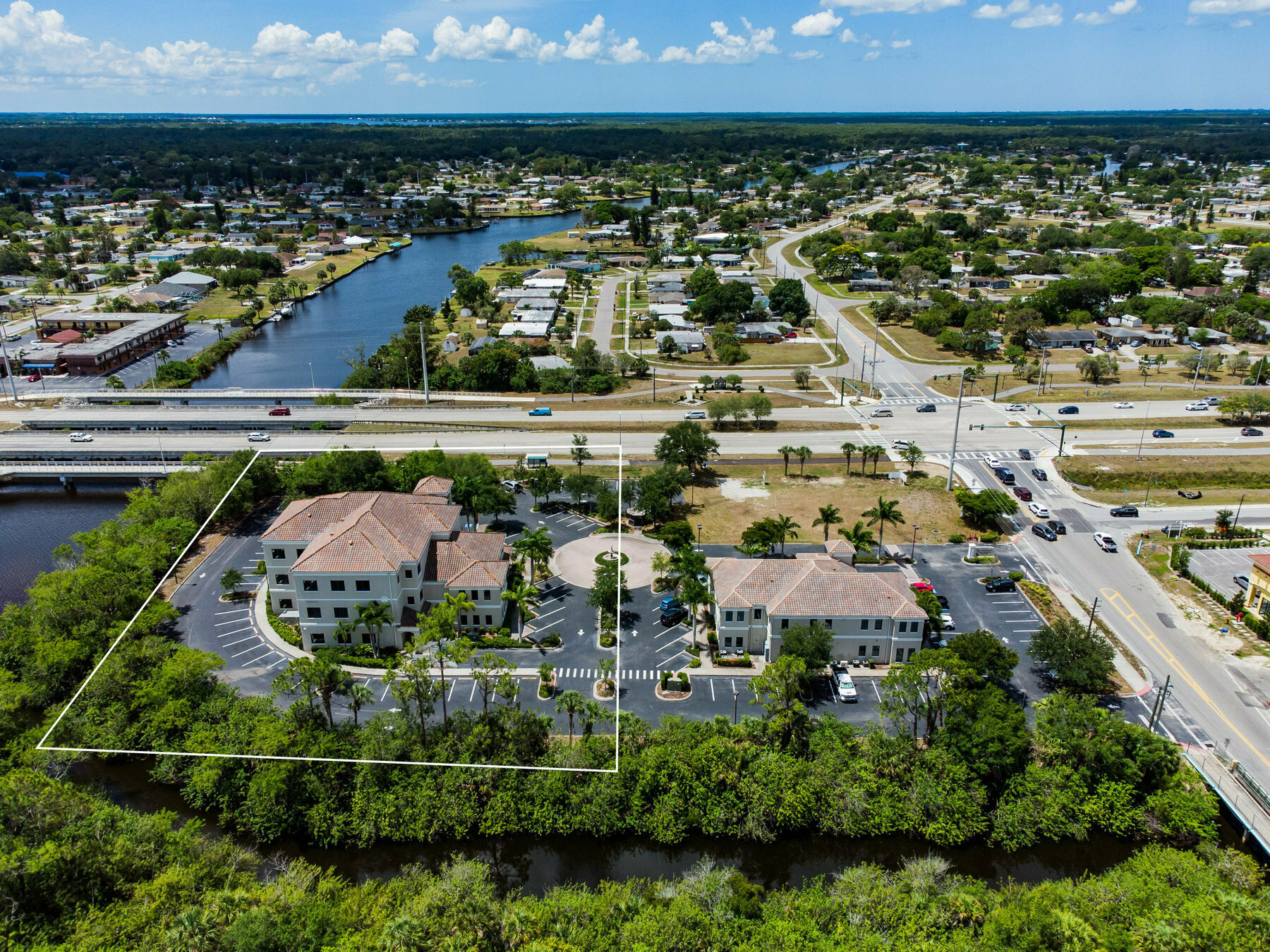 5920 Pan American Blvd - photo 5 of 92