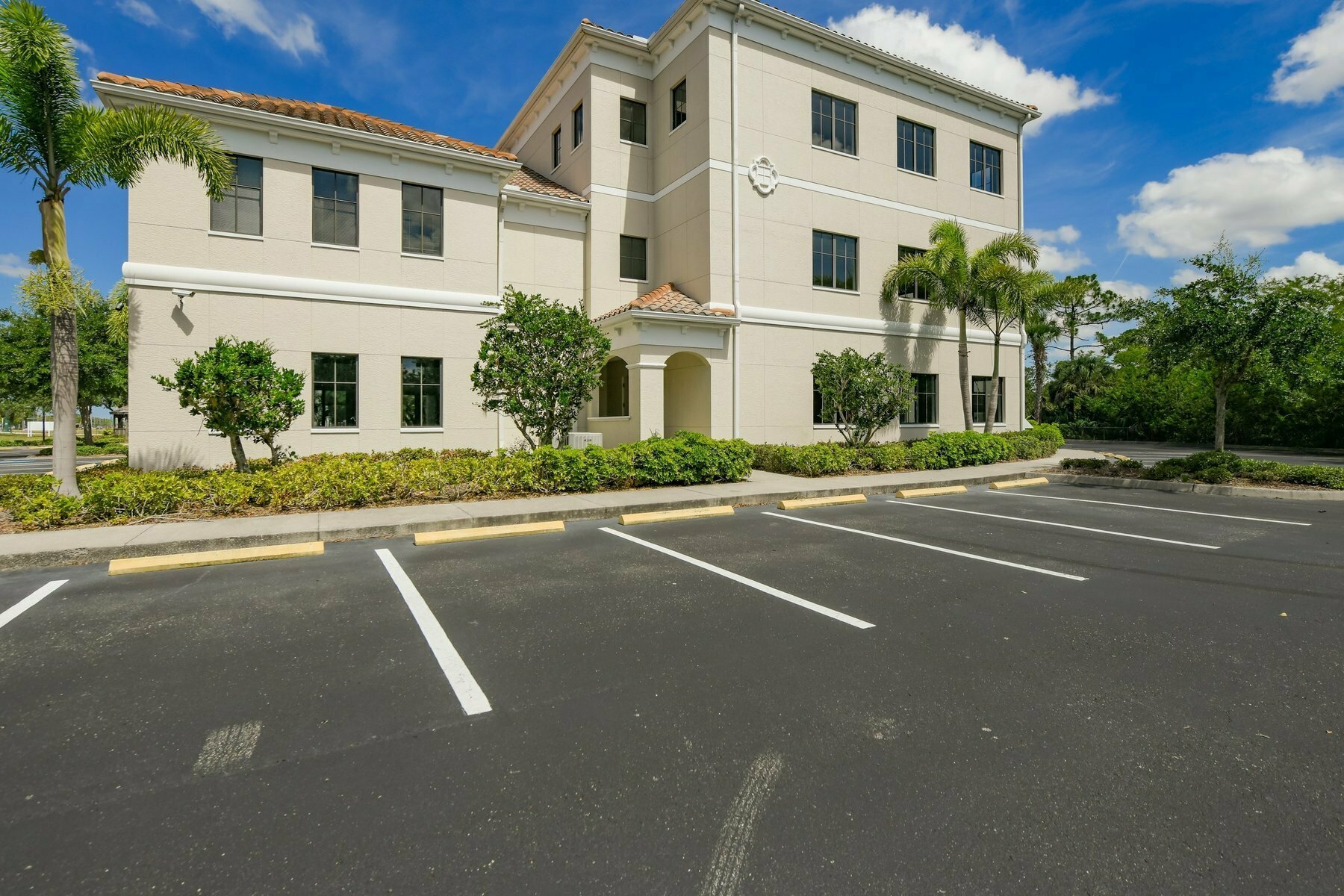 5920 Pan American Blvd - photo 14 of 92