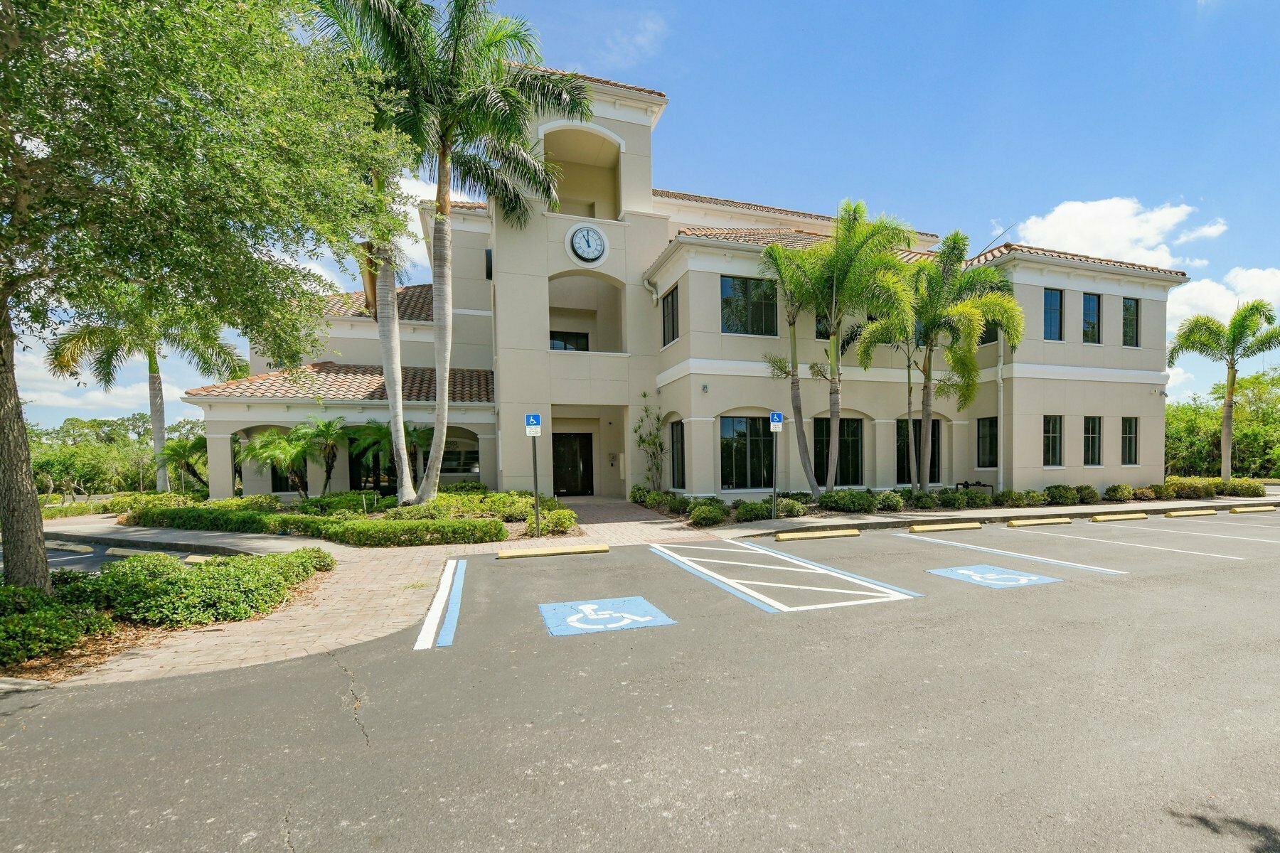 5920 Pan American Blvd - photo 22 of 92