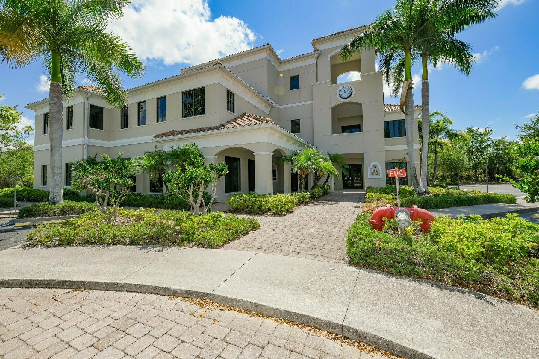 5920 Pan American Blvd - photo 26 of 92